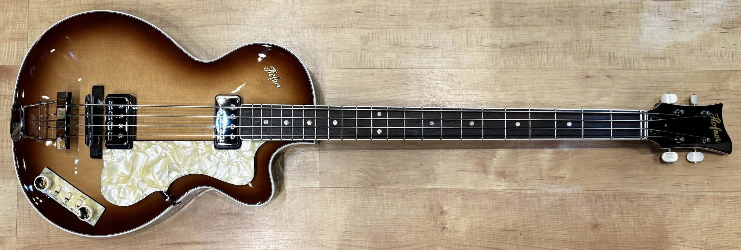 何を血迷ったかHofner Club Bassを買ってしまった…