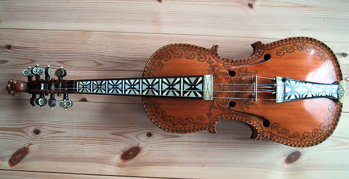気になるハルダンゲルフィドル（Hardanger Fiddle）