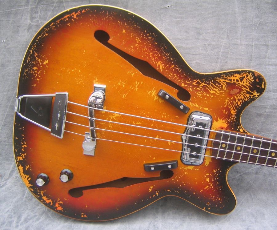Guild Starfire Bass