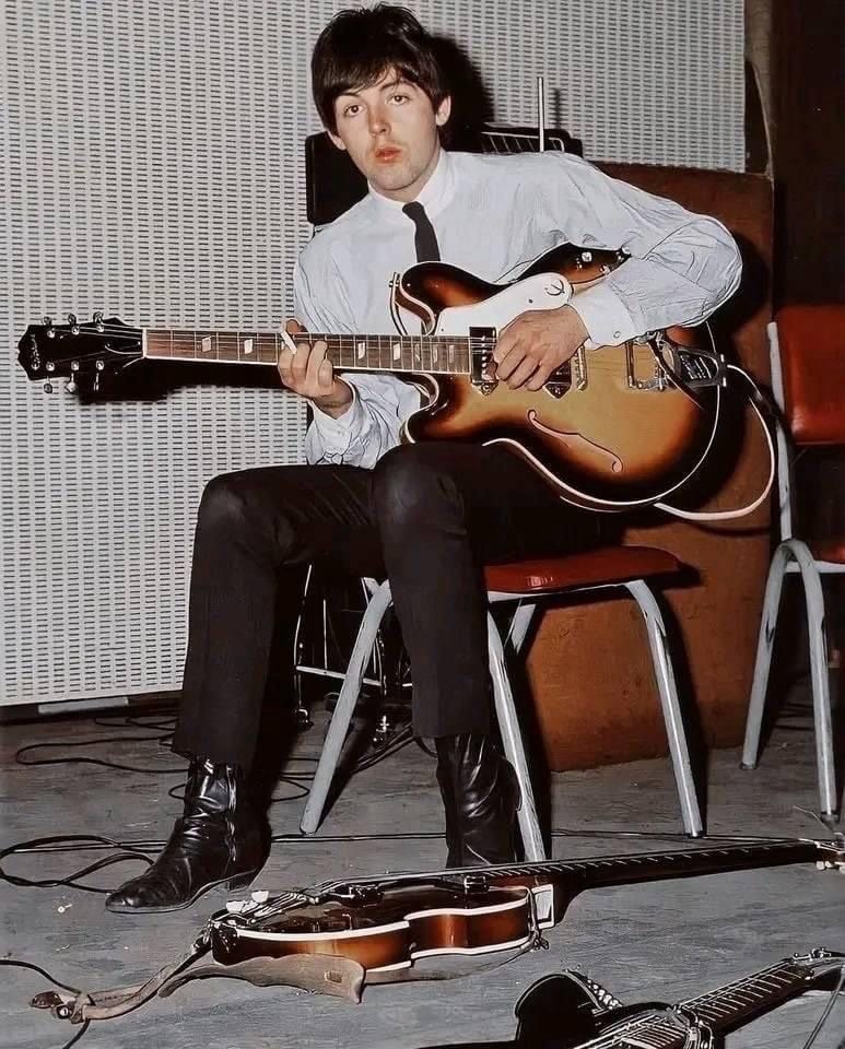 Paul McCartney and Epiphone casino