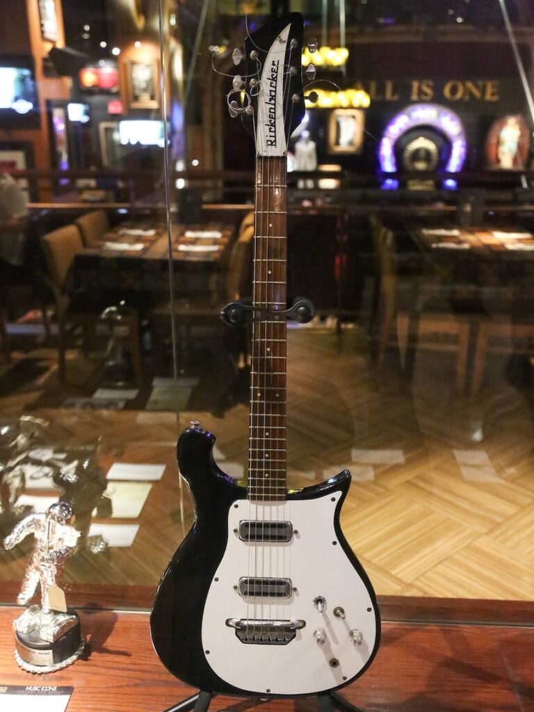 Rickenbacker 425 George Modified