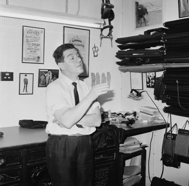 Douglas Millings氏
