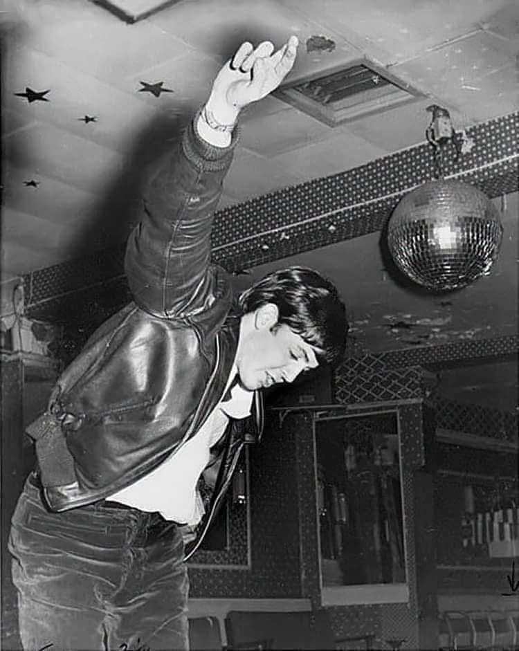 踊るPaul